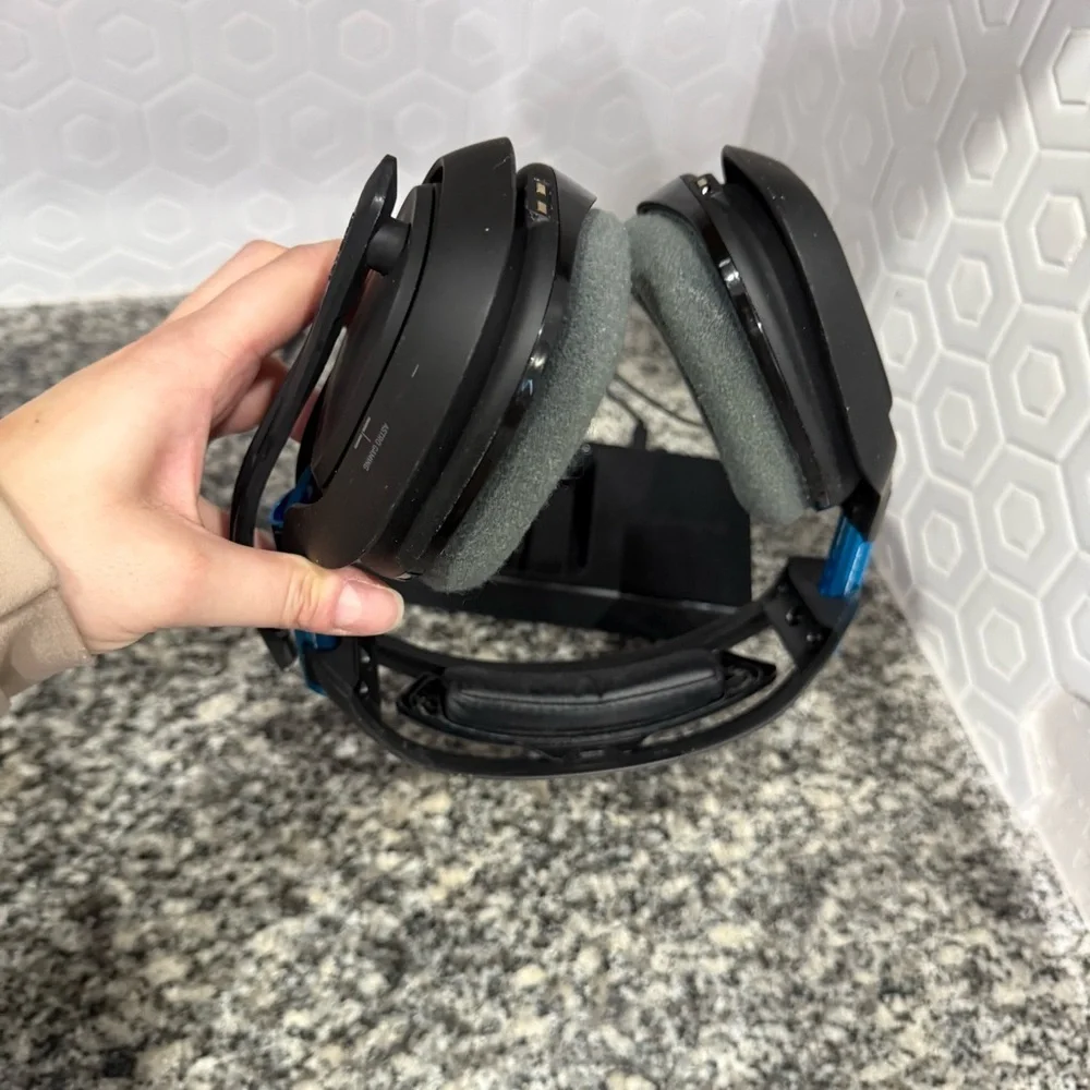 ASTRO A50 Wireless Dolby Blue Edition Gaming PC + Playstation headset